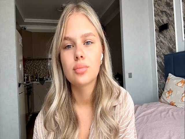JoyeKaltz live cam on BongaCams