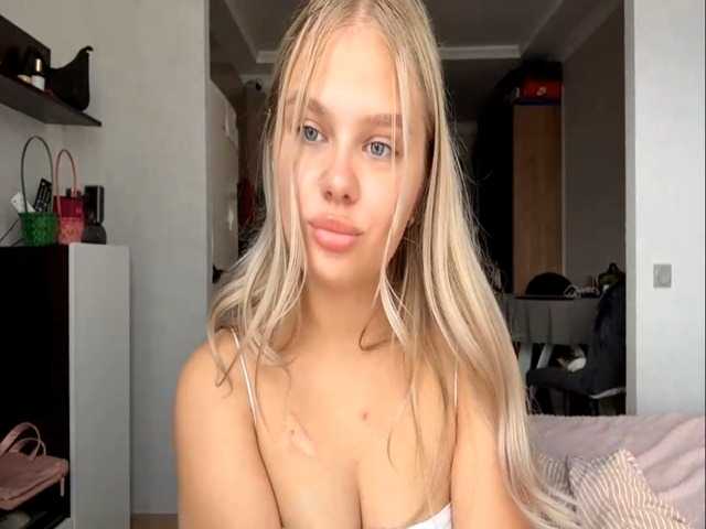 JoyeKaltz live webcam show