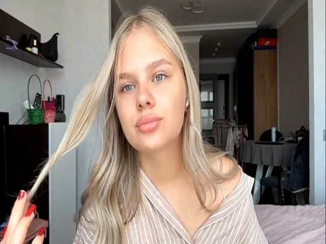 JoyeKaltz live webcam show