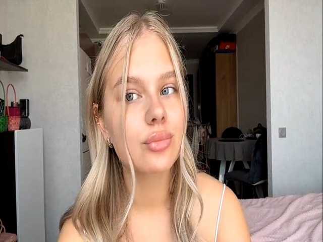 JoyeKaltz live cam on BongaCams