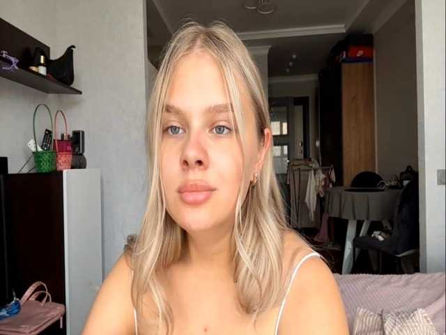 JoyeKaltz live cam on BongaCams