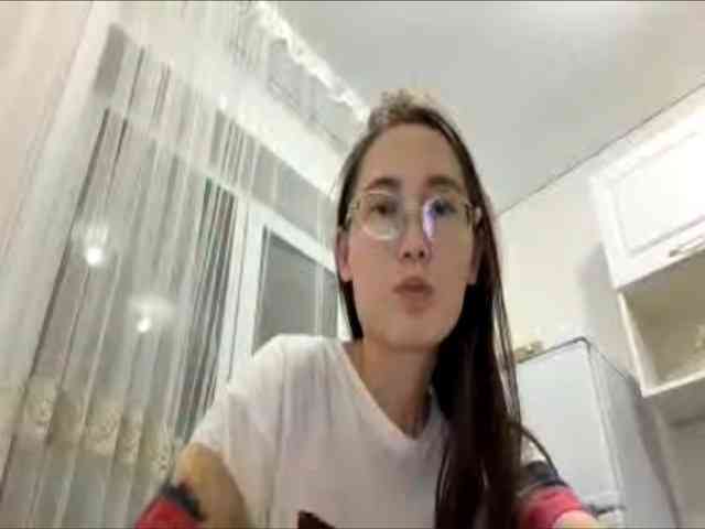 Just_Luna webcam