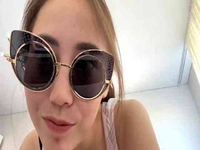Just_Luna webcam