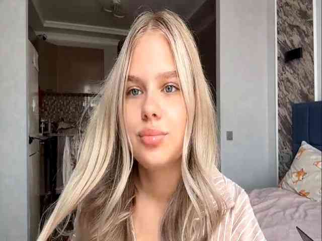 Just_Luna webcam