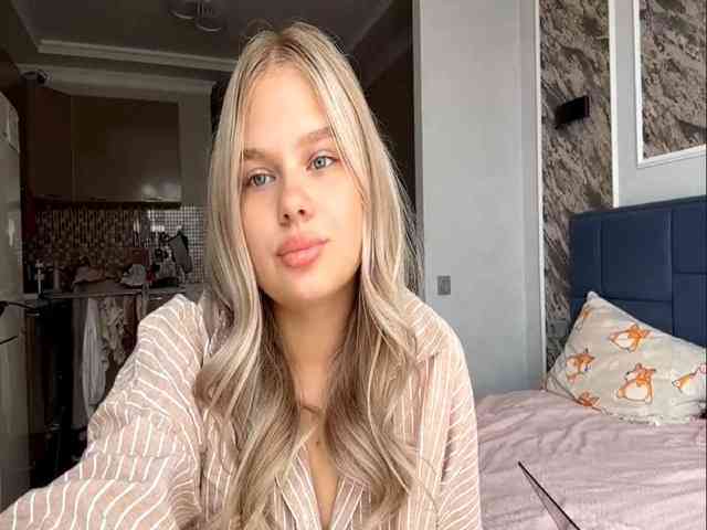 Just_Luna webcam