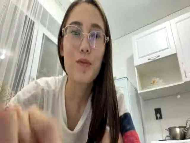 Just_Luna webcam
