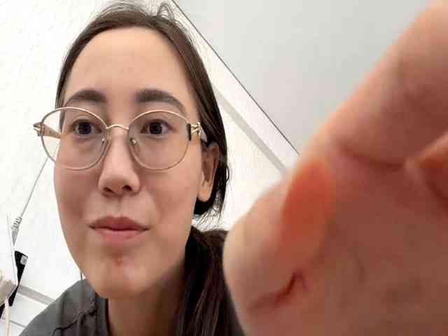 Just_Luna webcam