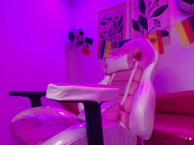 MiiaOwenns live cam on BongaCams