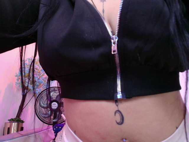 MiiaOwenns live webcam show