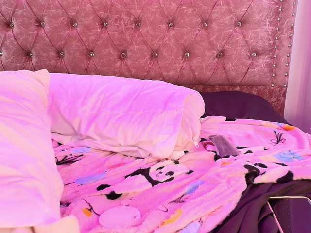 MiiaOwenns live cam on BongaCams