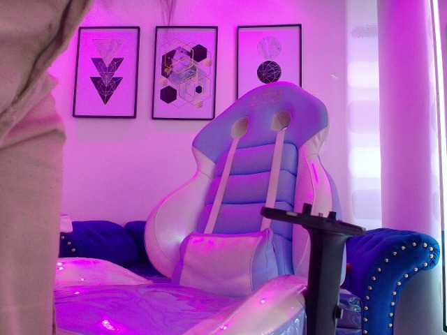 MiiaOwenns live cam on BongaCams