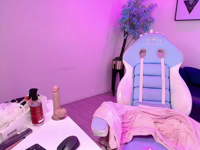 MiiaOwenns live cam on BongaCams