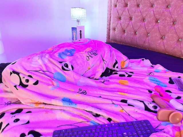 MiiaOwenns live cam on BongaCams
