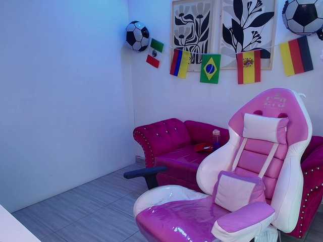 MiiaOwenns live cam on BongaCams