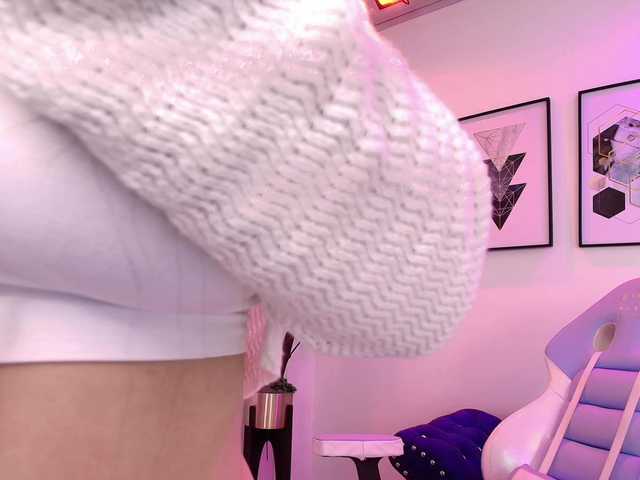 MiiaOwenns live cam on BongaCams