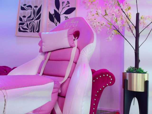 MiiaOwenns live cam on BongaCams