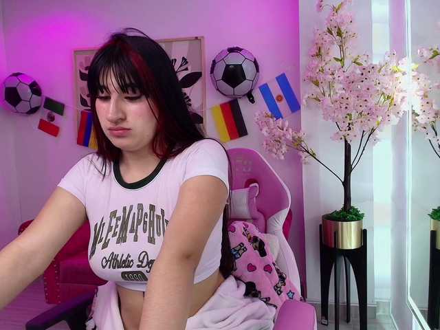 MiiaOwenns live cam on BongaCams