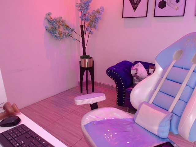 MiiaOwenns live cam on BongaCams