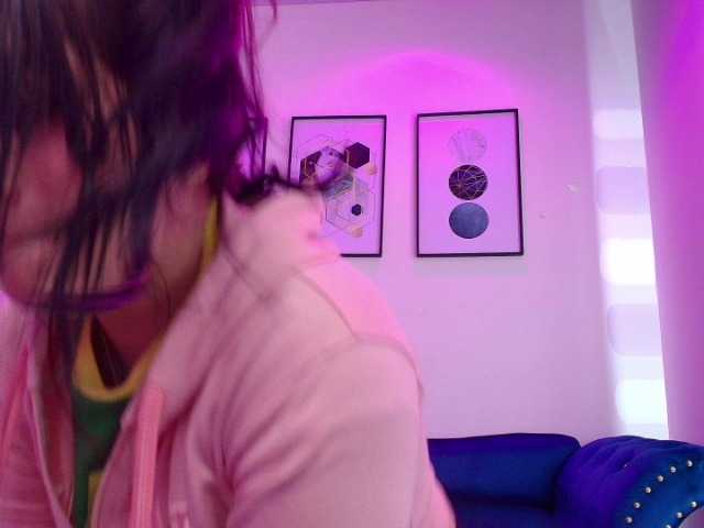 MiiaOwenns live cam on BongaCams
