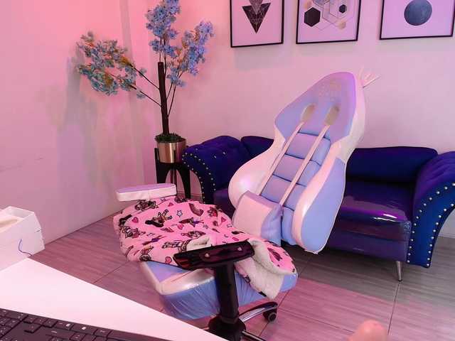 MiiaOwenns live cam on BongaCams