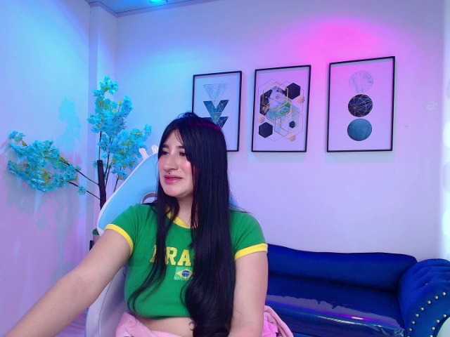 MiiaOwenns live cam on BongaCams