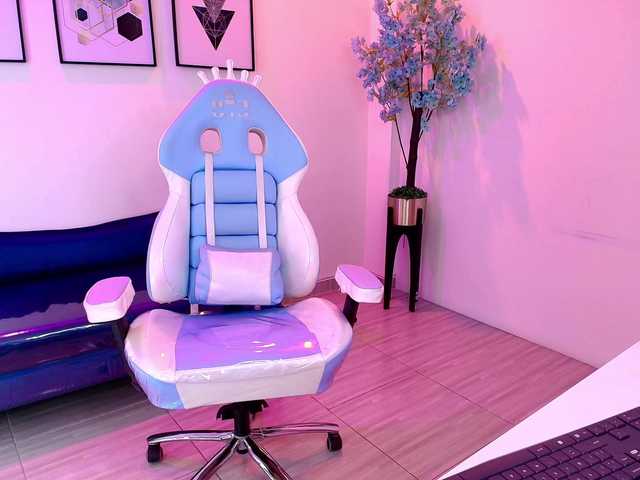 MiiaOwenns live cam on BongaCams