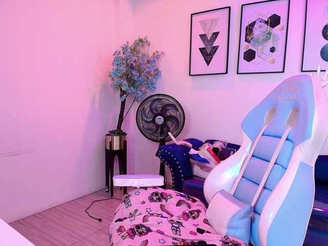 MiiaOwenns live cam on BongaCams