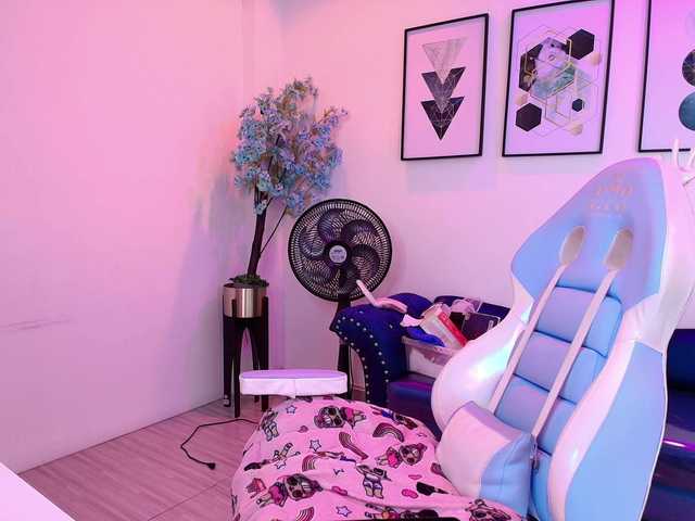 MiiaOwenns live cam on BongaCams