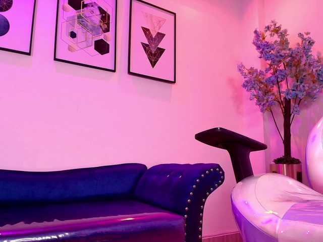MiiaOwenns live cam on BongaCams