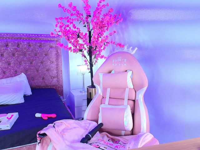 MiiaOwenns live cam on BongaCams