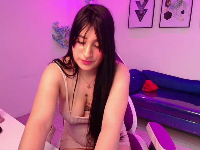 MiiaOwenns live cam on BongaCams