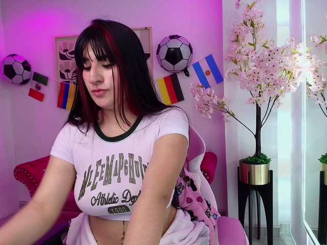 MiiaOwenns live cam on BongaCams