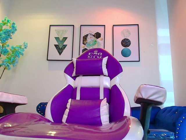 MiiaOwenns live cam on BongaCams