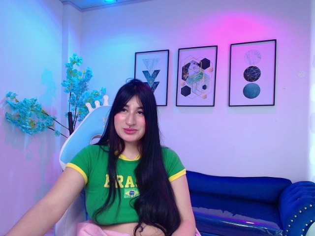 MiiaOwenns live cam on BongaCams