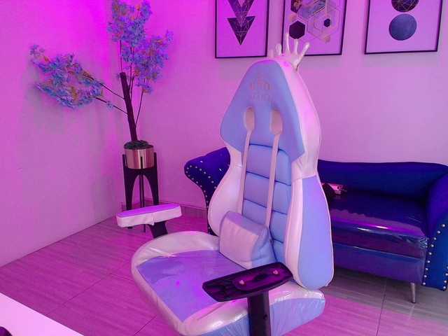 MiiaOwenns live cam on BongaCams