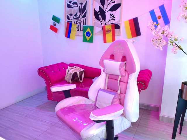 MiiaOwenns live cam on BongaCams
