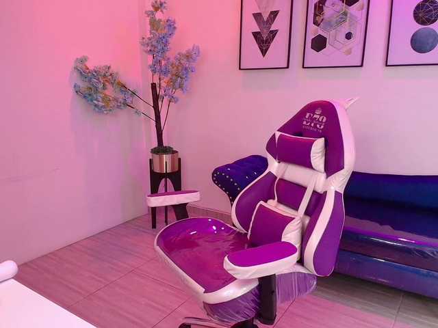 MiiaOwenns live cam on BongaCams