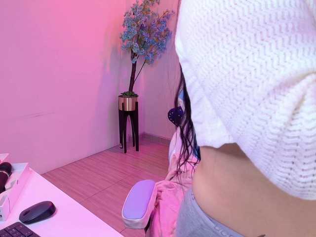 MiiaOwenns live cam on BongaCams