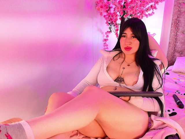 MiiaOwenns live cam on BongaCams