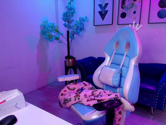 MiiaOwenns live cam on BongaCams