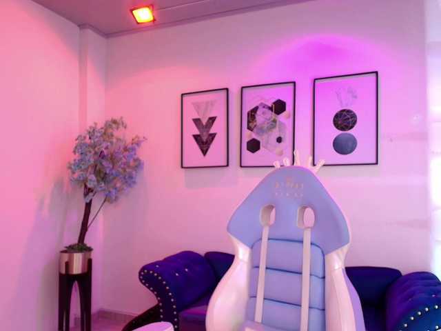 MiiaOwenns live cam on BongaCams