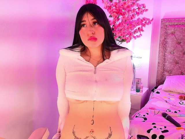 MiiaOwenns live cam on BongaCams