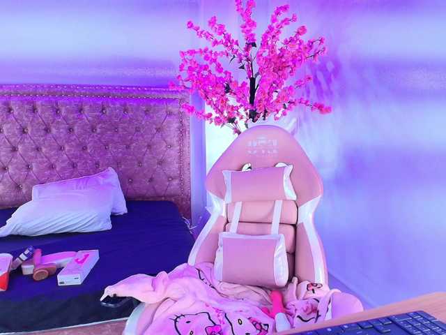 MiiaOwenns live cam on BongaCams