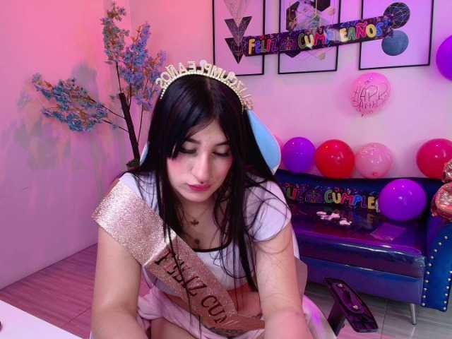 MiiaOwenns live cam on BongaCams