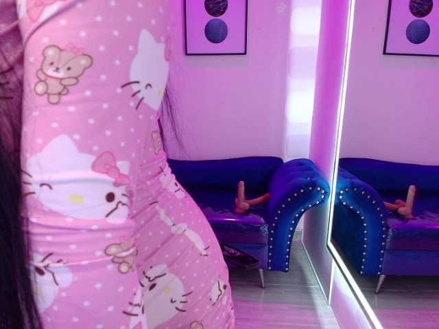 MiiaOwenns live cam on BongaCams
