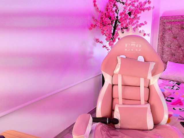 MiiaOwenns live cam on BongaCams