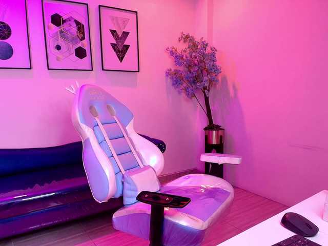 MiiaOwenns live cam on BongaCams