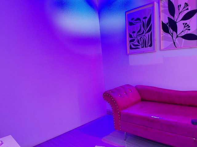 MiiaOwenns live cam on BongaCams