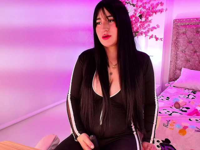 MiiaOwenns live cam on BongaCams