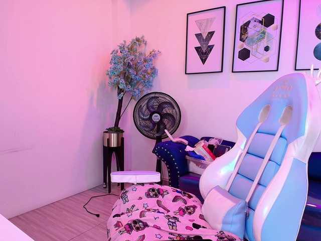 MiiaOwenns live cam on BongaCams